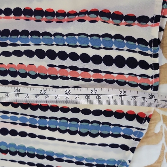 Beautiful blouse - Picture 8 of 10